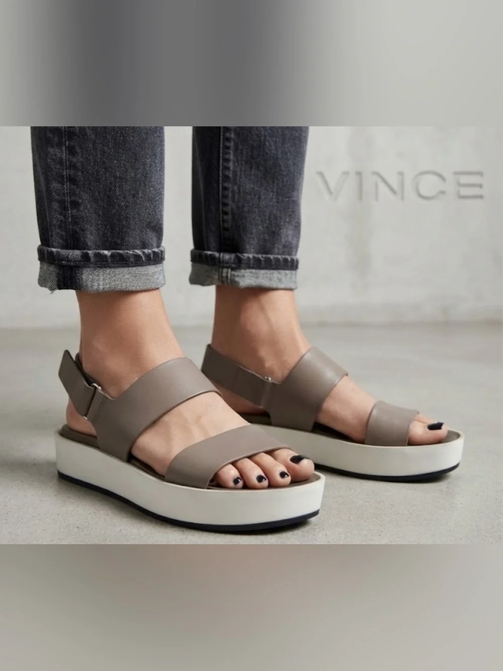 Authentic Vince grey leather designer sandals Sz 7